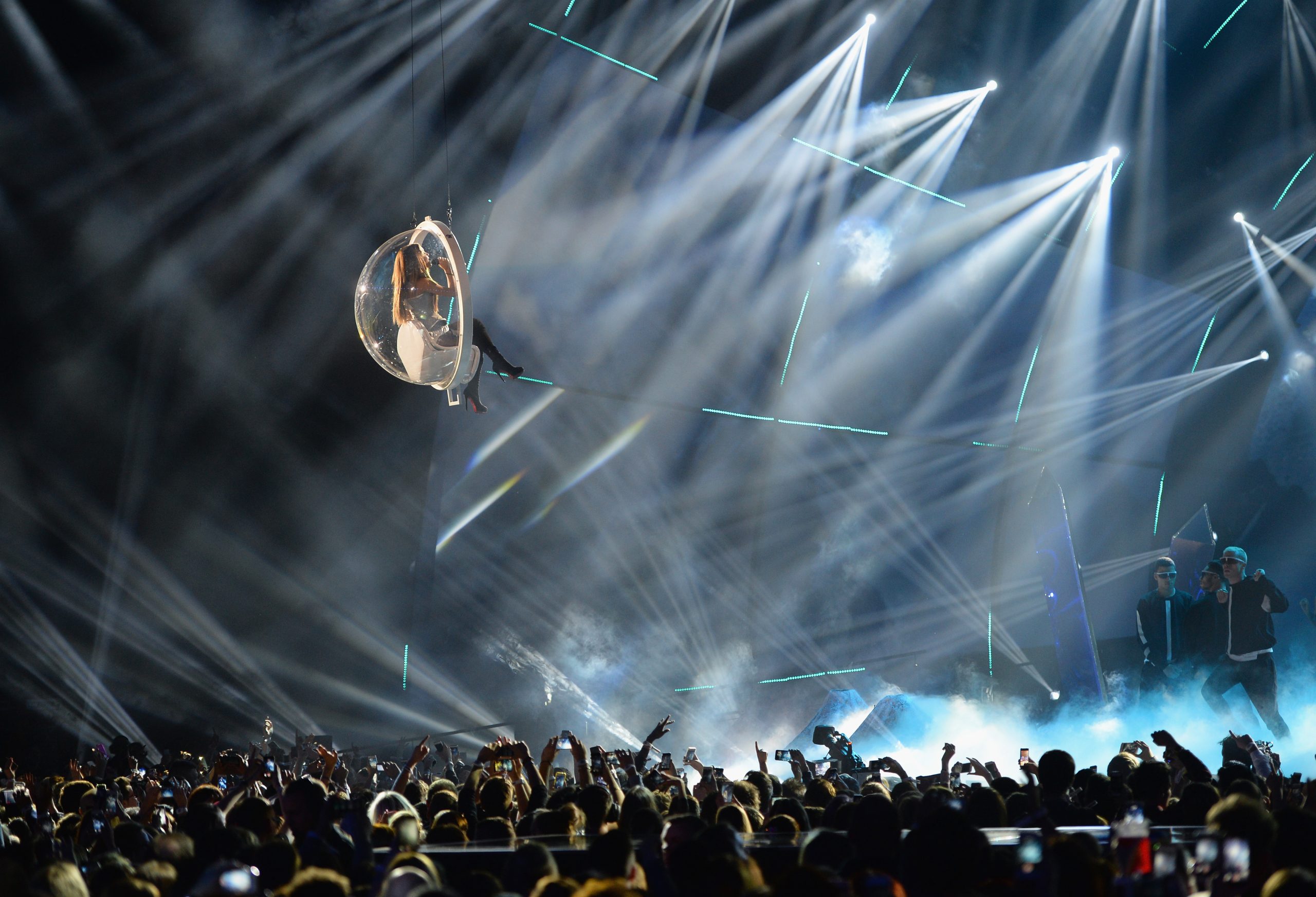 How to host the MTV EMA awards