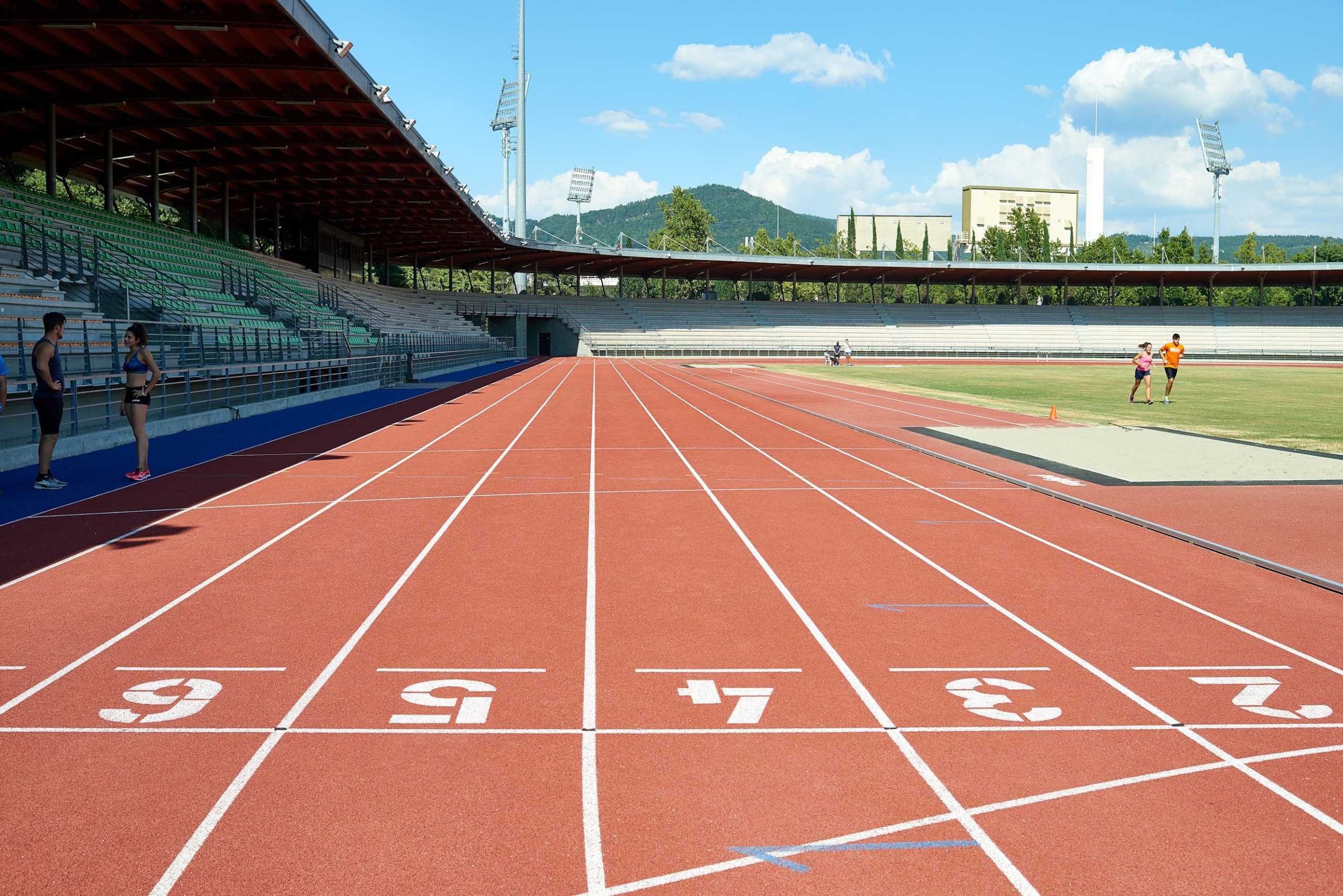 Eco-friendly rehabilitation of synthetic surfaces