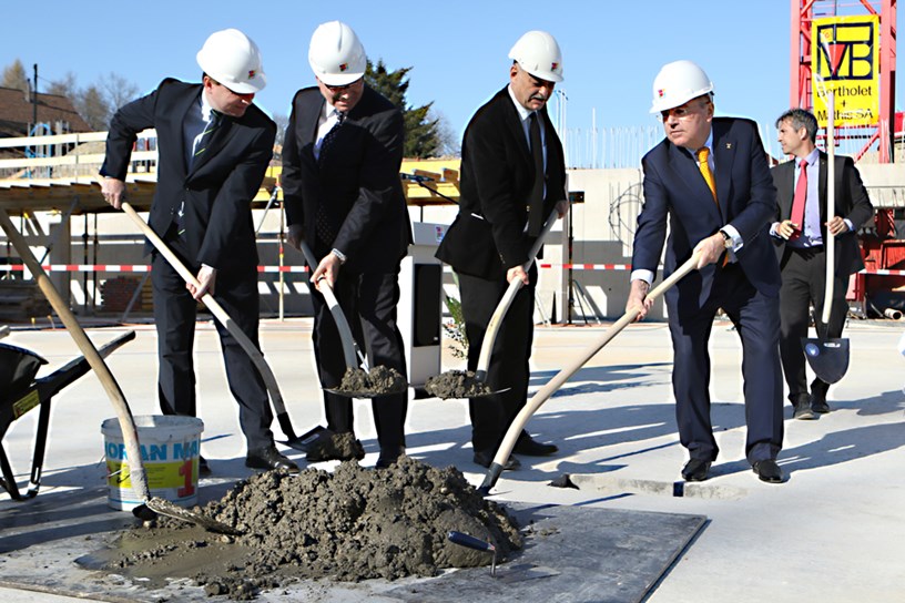 IOC president welcomes World Archery Excellence Centre
