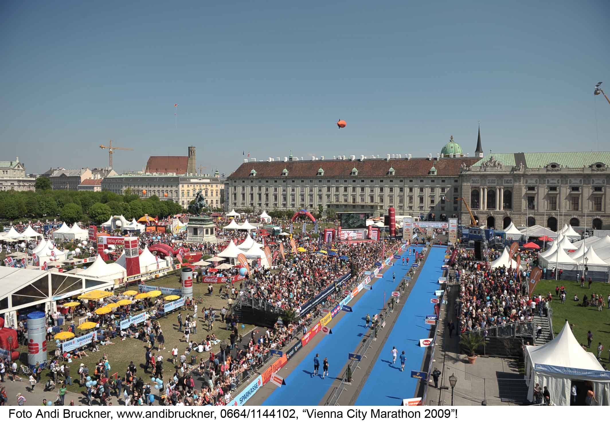 Event structures for the marathon experience
