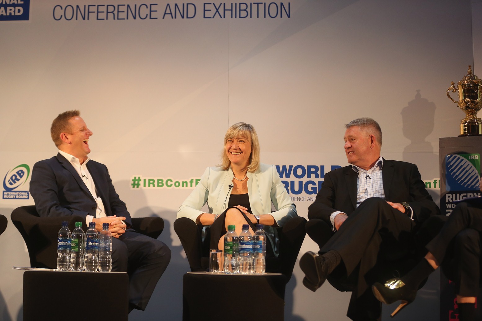 Debbie Jevans resigns as CEO of England Rugby 2015