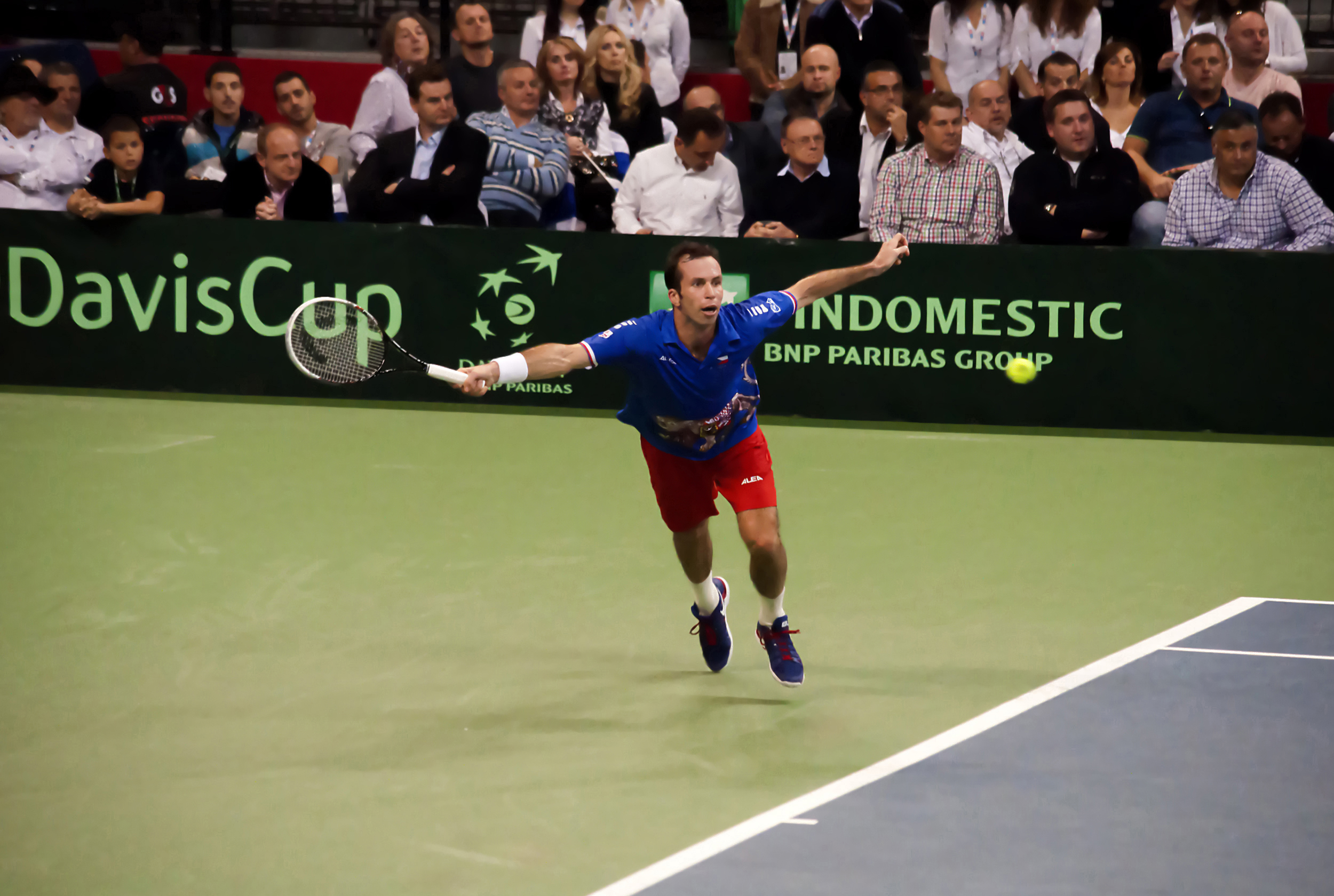 ITF to open Davis Cup final to host city bids