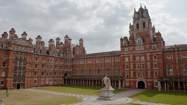 The World Academy of Sport and University of London team up for sporting success